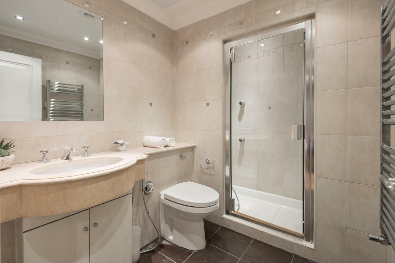 One Bedroom Hyde Park Apartment ロンドン エクステリア 写真